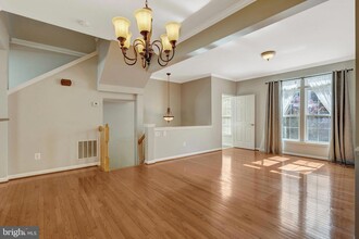 4306 Stevens Battle Ln, Unit 12U-3 in Fairfax, VA - Building Photo - Building Photo