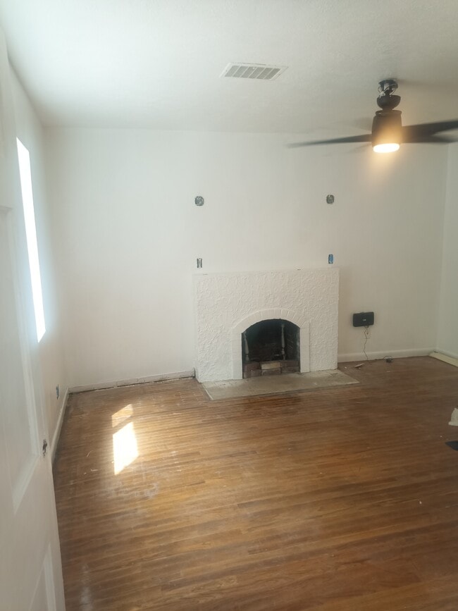 389 S Tremont St in Tremonton, UT - Building Photo - Building Photo