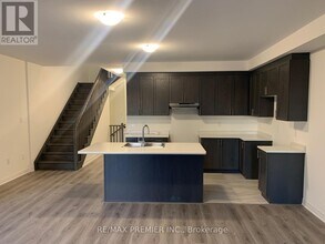 72 W Oak Trl in Barrie, ON - Building Photo - Building Photo