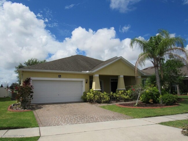 property at 1741 Bridgeport Cir
