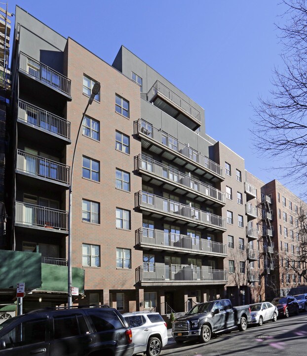 1543 East 19th Street in Brooklyn, NY - Foto de edificio