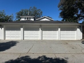 20271 Merrick Dr in Saratoga, CA - Building Photo - Building Photo