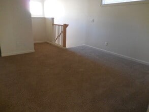13058 SW Fitzwilliam Ct in King City, OR - Building Photo - Building Photo