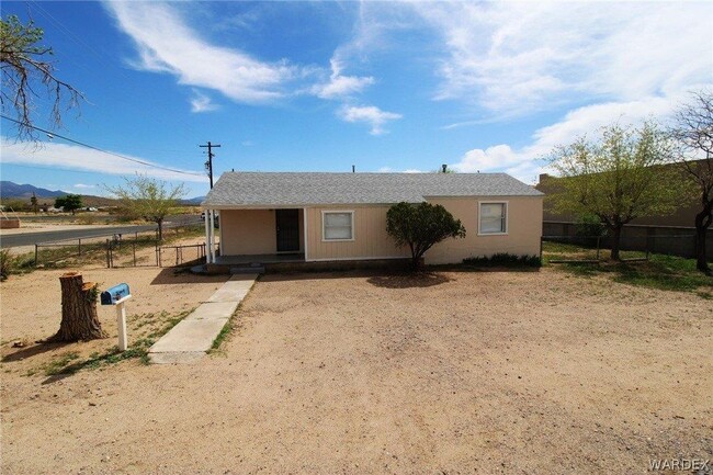 2344 Karen Ave in Kingman, AZ - Building Photo - Building Photo