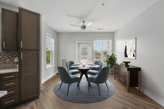 Bonavia Luxury Apartments in Shawnee, KS - Building Photo - Building Photo