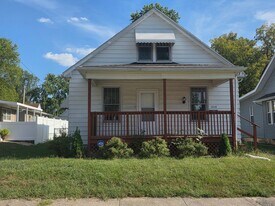 1210 N Charles St in Belleville, IL - Building Photo
