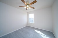 12934 Kingston Point Ln photo'