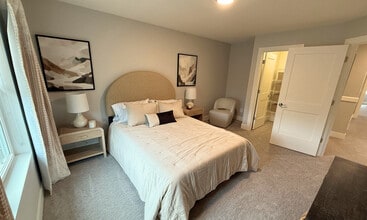 Okemos Grand Reserve in Okemos, MI - Building Photo - Building Photo
