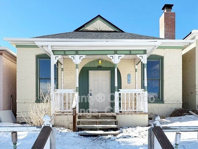 property at 215 N 1st St