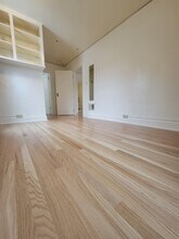 909 8th St, Unit 1/2 in Rawlins, WY - Foto de edificio - Building Photo