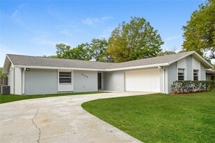 4135 Old Colony Rd in Mulberry, FL - Building Photo