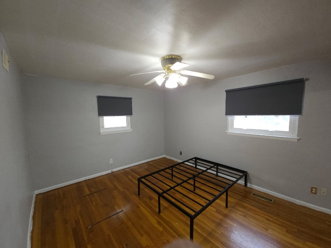 1612 Kingsway Rd in Norfolk, VA - Building Photo - Building Photo