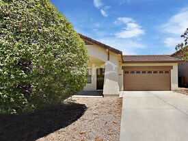 15954 W Port Royale Ln in Surprise, AZ - Building Photo