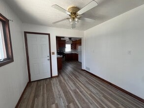 725 Kingsley Dr in Machesney Park, IL - Building Photo - Building Photo