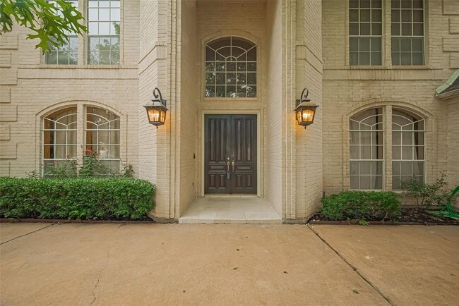 property at 1123 Horseshoe Dr