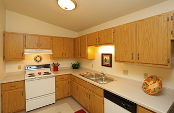 Southbrook Manor for Active Adults 55+ in Manitowoc, WI - Building Photo - Interior Photo