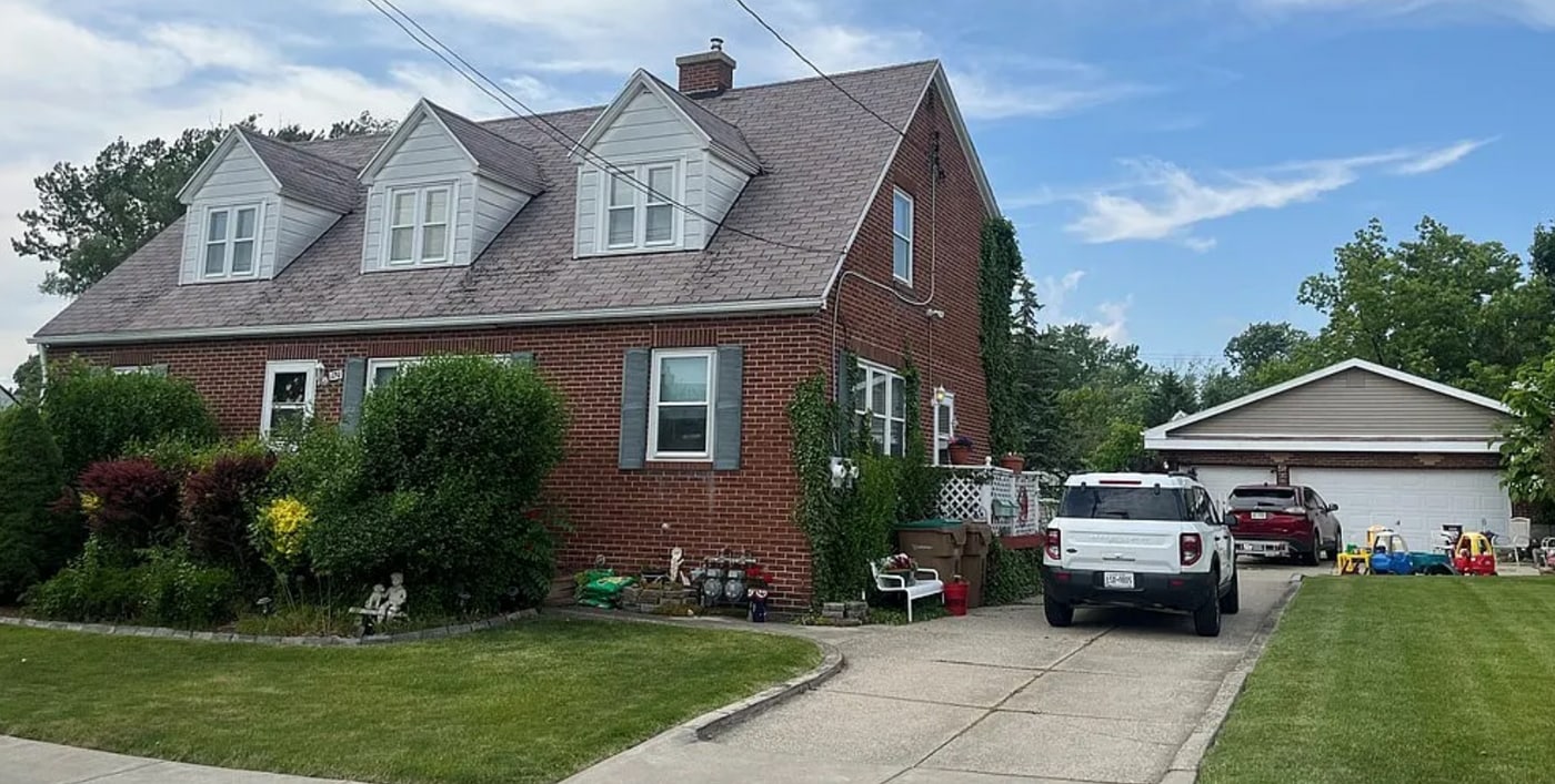 190 Clover Pl in Cheektowaga, NY - Building Photo