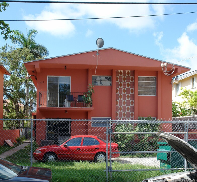 428 SW 2nd St in Miami, FL - Building Photo