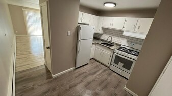 3 Henry Terrace, Unit 11b in Worcester, MA - Building Photo