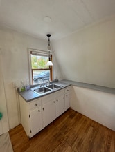 38 Old Henniker Rd in Hillsborough, NH - Building Photo - Building Photo