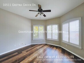 10511 Gretna Grn Dr in Tampa, FL - Building Photo - Building Photo