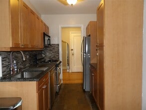 10 Nosband Ave in White Plains, NY - Building Photo - Building Photo