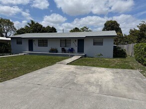 6119 SW 33rd St-Unit -6119 in Miramar, FL - Building Photo - Building Photo