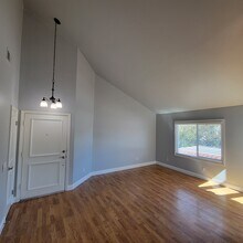 429 Tangelo, Unit 429 Tangelo in Irvine, CA - Building Photo - Building Photo