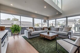 4626 Coles Manor Pl in Dallas, TX - Building Photo