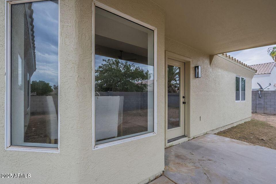 3203 E Dover St in Mesa, AZ - Foto de edificio
