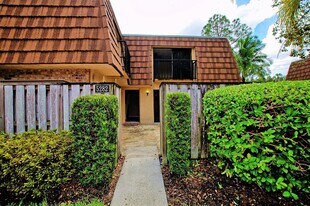 5282 Coral Ct in Orlando, FL - Building Photo