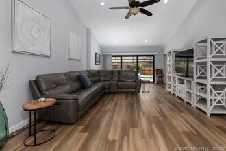 955 SW Sand Oak Dr in Palm City, FL - Building Photo - Building Photo