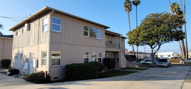 30 N Joanne Ave in Ventura, CA - Building Photo - Building Photo