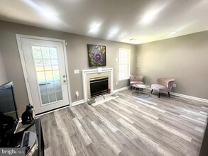 450 Andromeda Terrace NE in Leesburg, VA - Building Photo - Building Photo