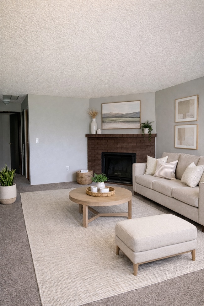 property at 1009 S 42nd Ave