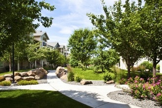 Island View Apartments in Richland, WA - Foto de edificio - Building Photo