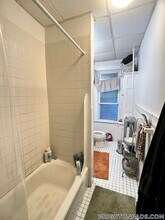 324 Faneuil St, Unit 3 in Boston, MA - Foto de edificio - Building Photo