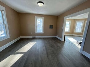 1729 12th St in Moline, IL - Building Photo - Building Photo