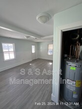 809 Comfort St in Lansing, MI - Building Photo - Building Photo