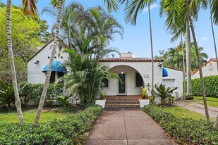 410 Minorca Ave in Coral Gables, FL - Building Photo