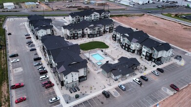 Sandstone Hills in Richfield, UT - Foto de edificio - Building Photo