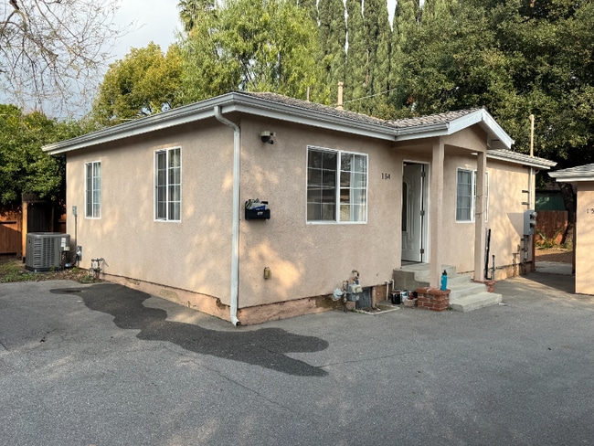 property at 154 S Grand Oaks Ave