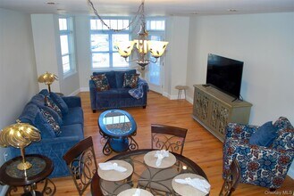 3106 Leeward Dr in Haverstraw, NY - Building Photo - Building Photo