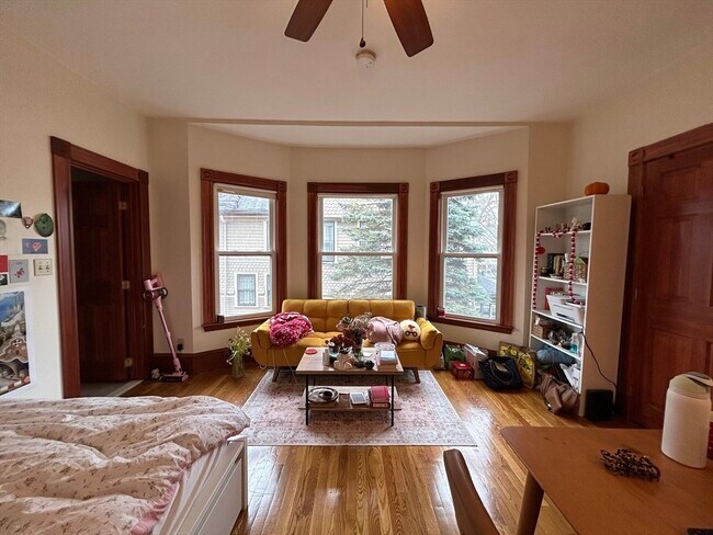 61 Garfield St, Unit #1 in Cambridge, MA - Building Photo - Building Photo