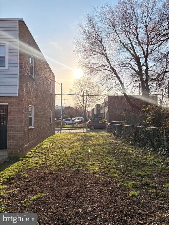 2126 N 12th St in Philadelphia, PA - Building Photo