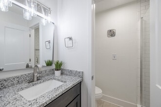 Royal Arms of Green Hills in Nashville, TN - Building Photo - Interior Photo