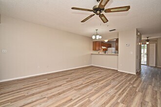 144 Reserve Cir in Oviedo, FL - Building Photo - Building Photo