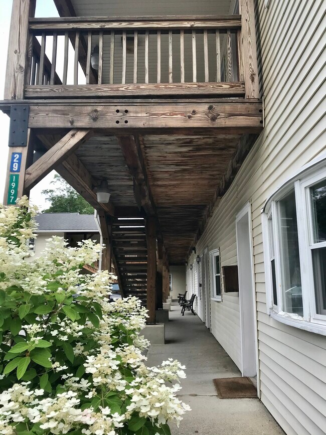 1997 US Rte 4 in Mendon, VT - Building Photo - Building Photo