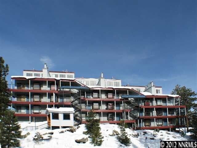 754 Boulder Ct in Stateline, NV - Building Photo