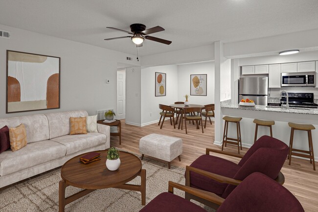 Mammoth at the Orchard Apartments in Rogers, AR - Building Photo - Building Photo
